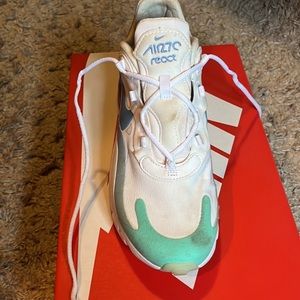 AirMax 270 Reacts (Gradient Shift) Womens